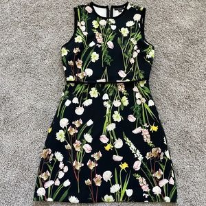 Beautiful black sleeveless dress with white flower print